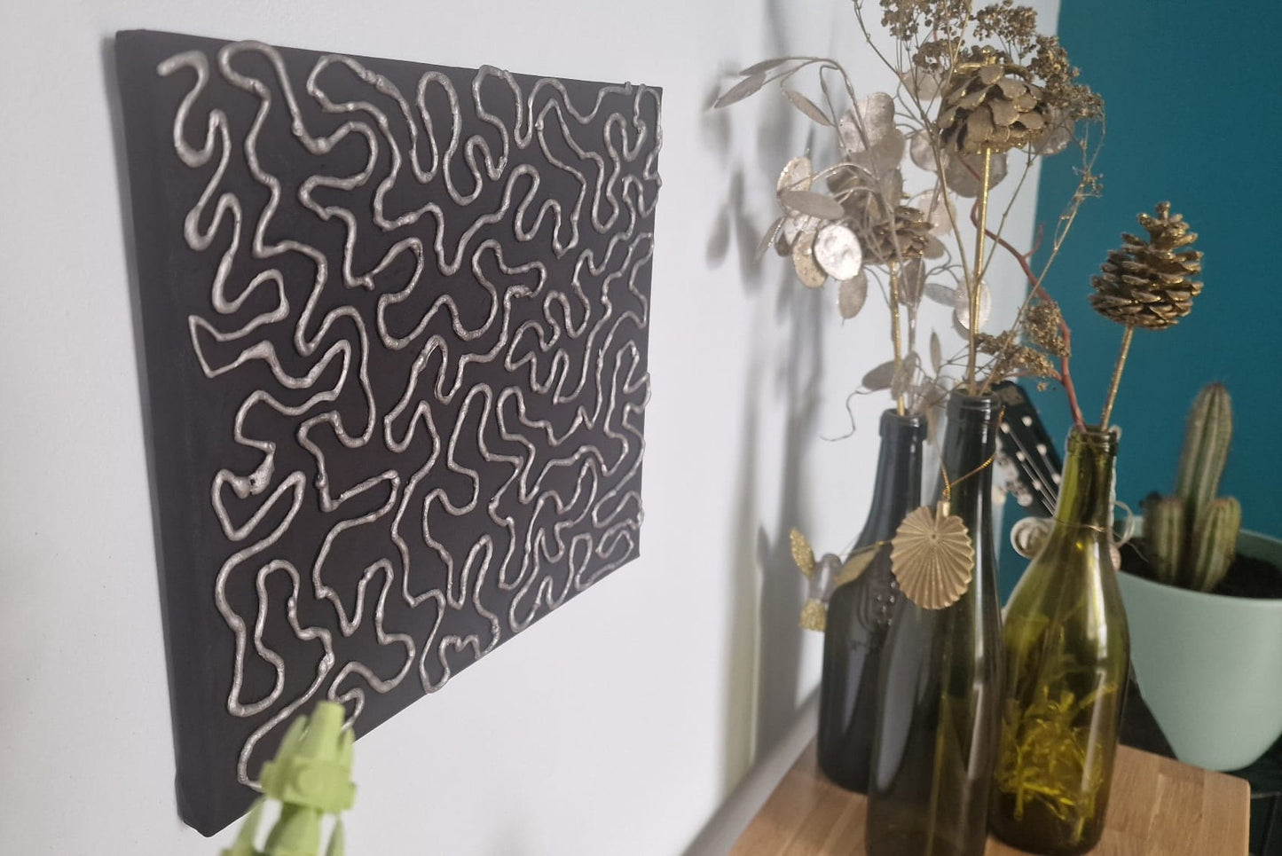 Silver Synapse – Tactile Metallic Flow on Obsidian Canvas